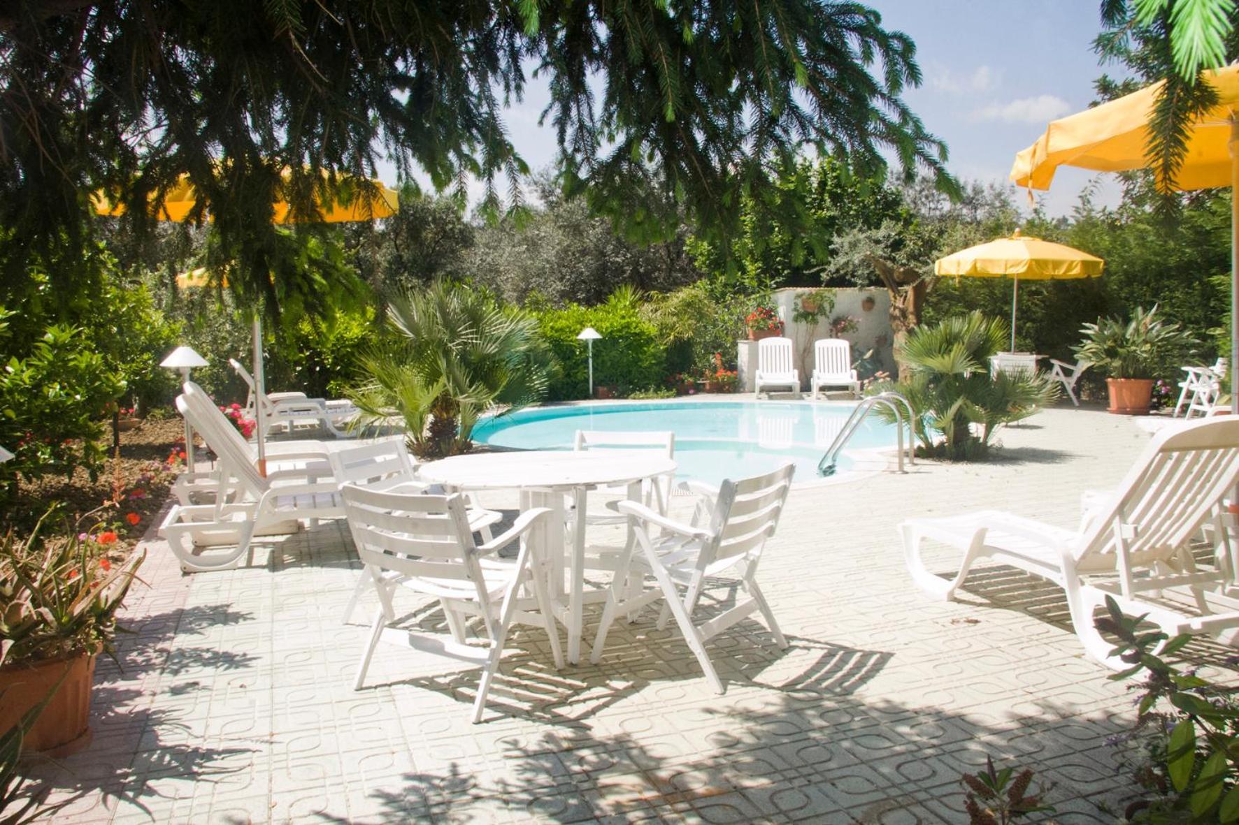 Hotel Sporting Vasto Exterior photo